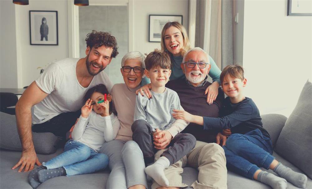 Las 10 principales afirmaciones familiares positivas para fortalecerse