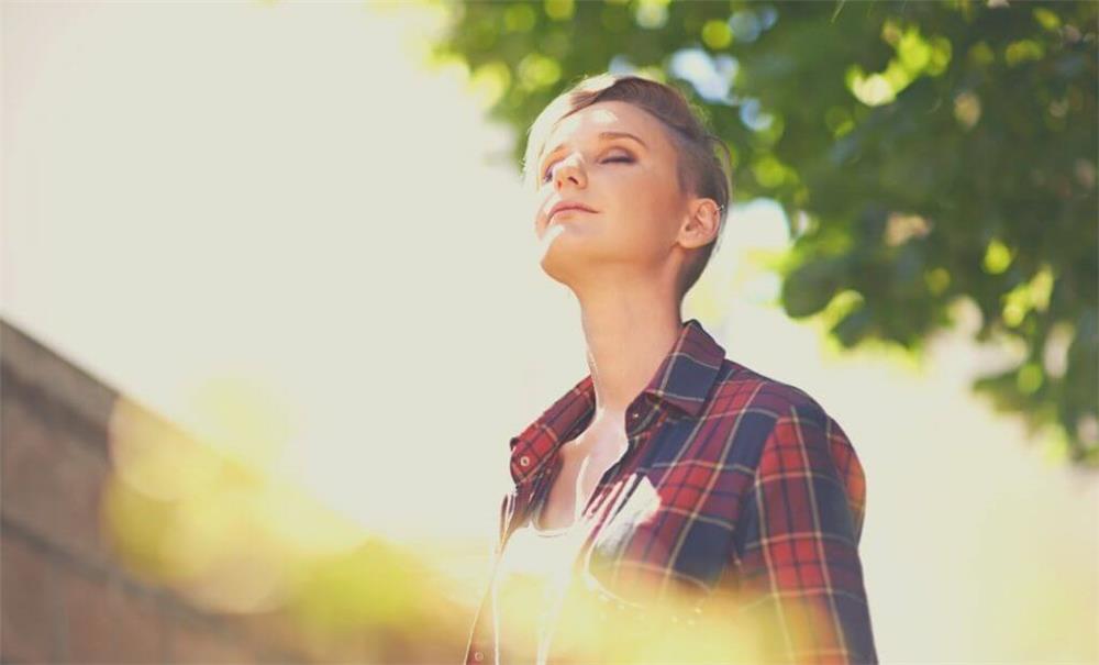 10 principais afirmações positivas em saúde mental para recitar diariamente