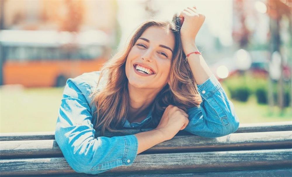 Cómo fingir una sonrisa para la salud y la felicidad